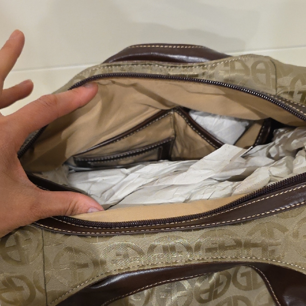 Stylish Beige and Brown Handbag - Picture 6 of 8